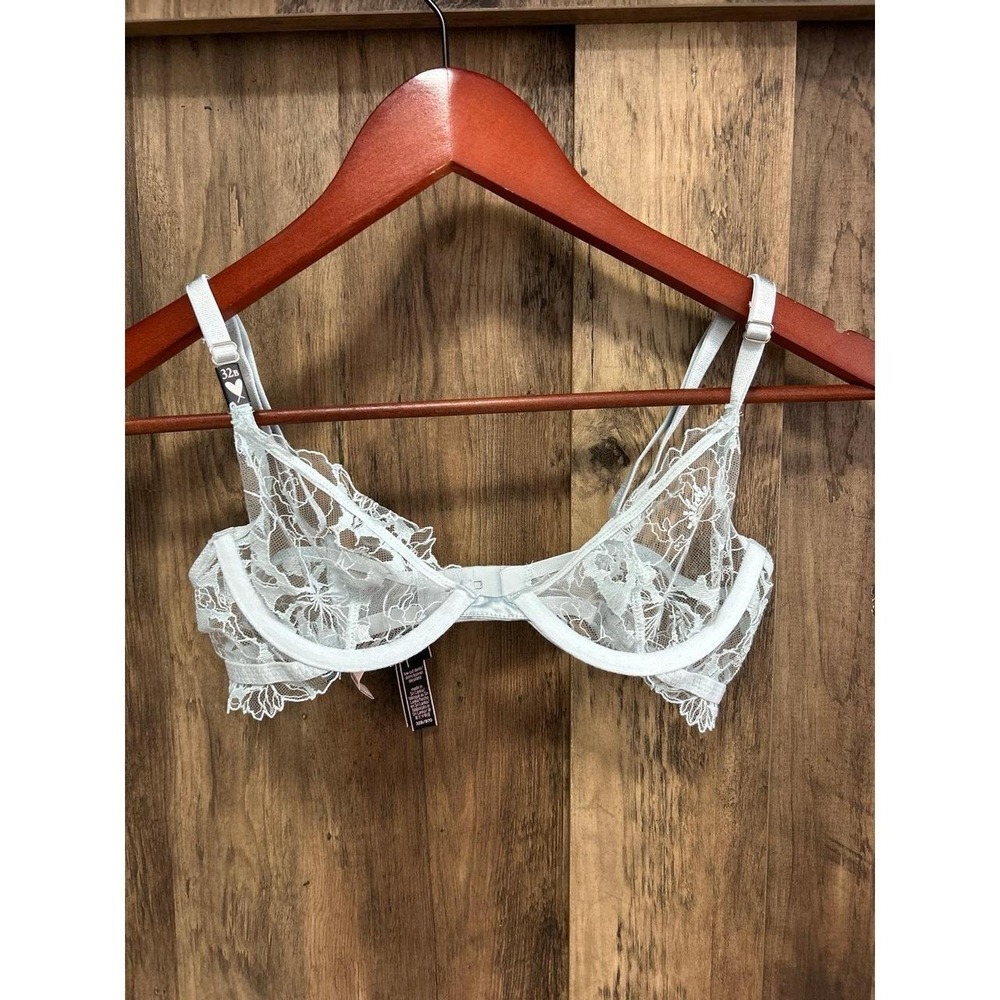 Victoria's Secret Low Cut Demi Bra 32B Color Mint NEW WITH TAGS